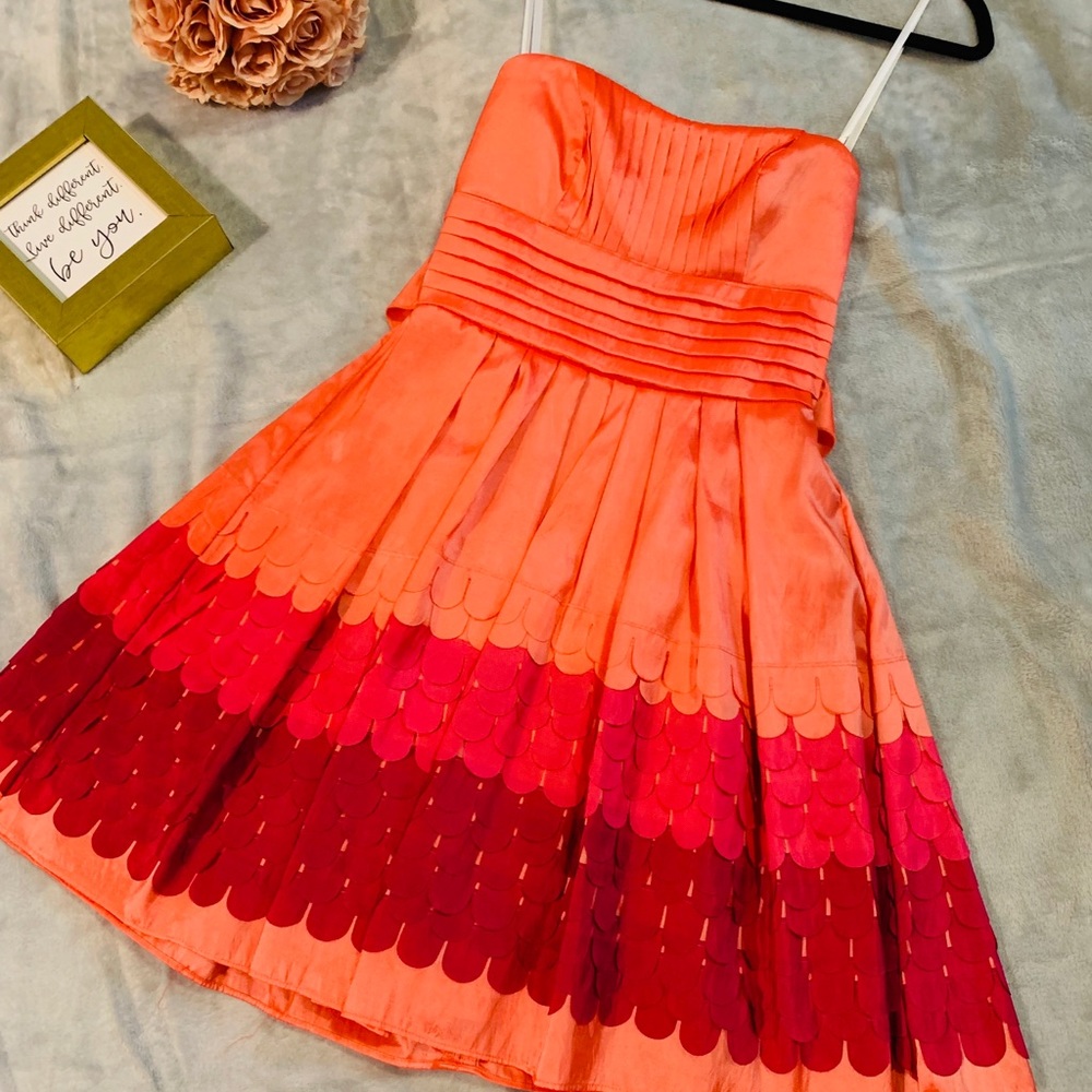 NWT** Gorgeous Strapless Dress